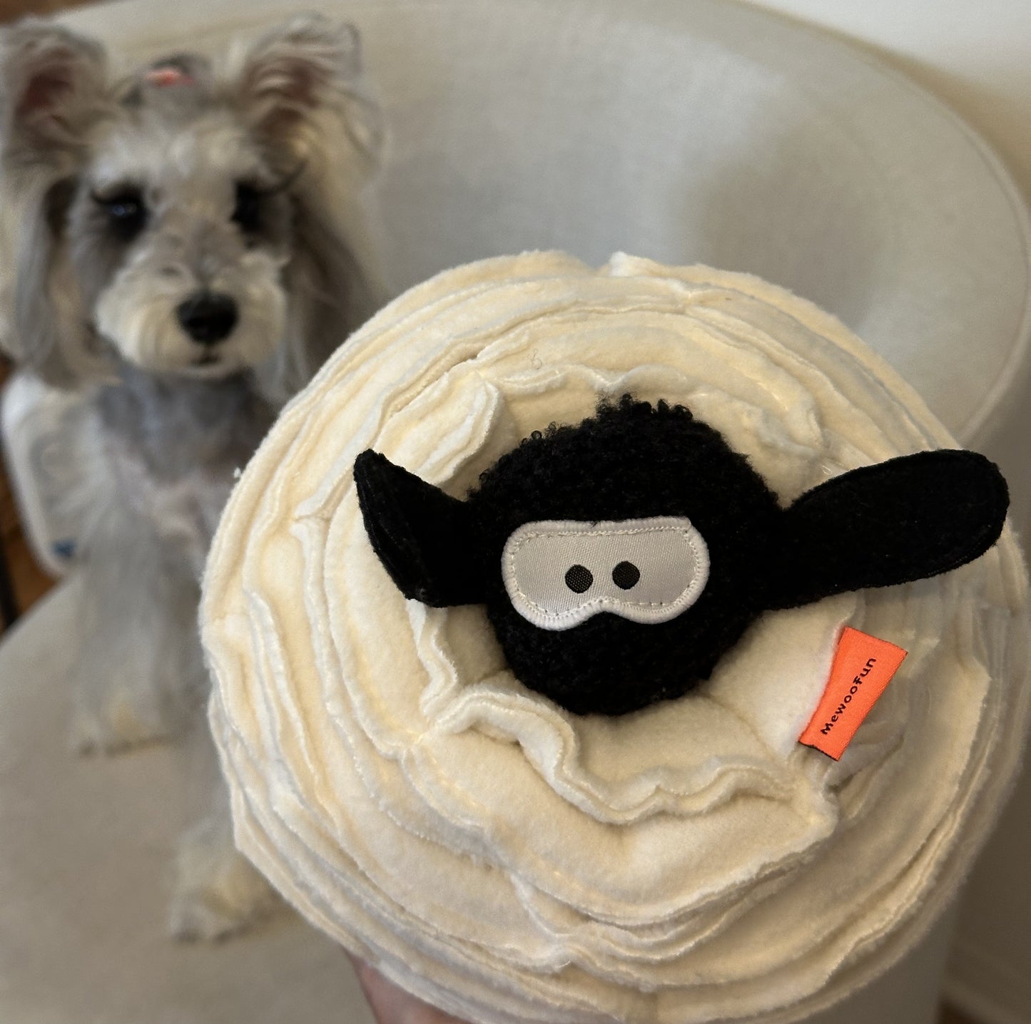 Mewoofun Lamb Snuffle Toy